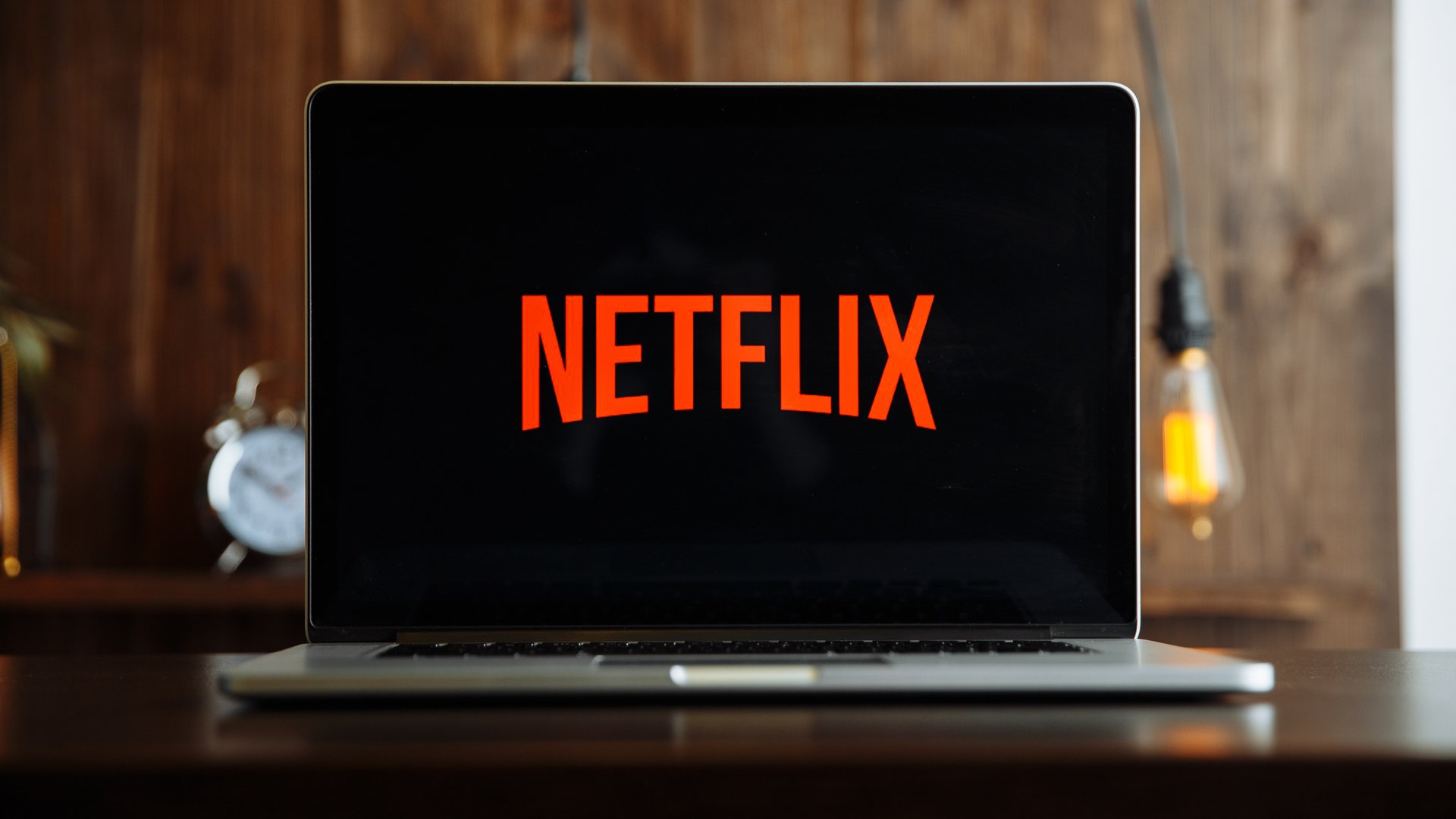 Download Laptop Technology Netflix HD Wallpaper