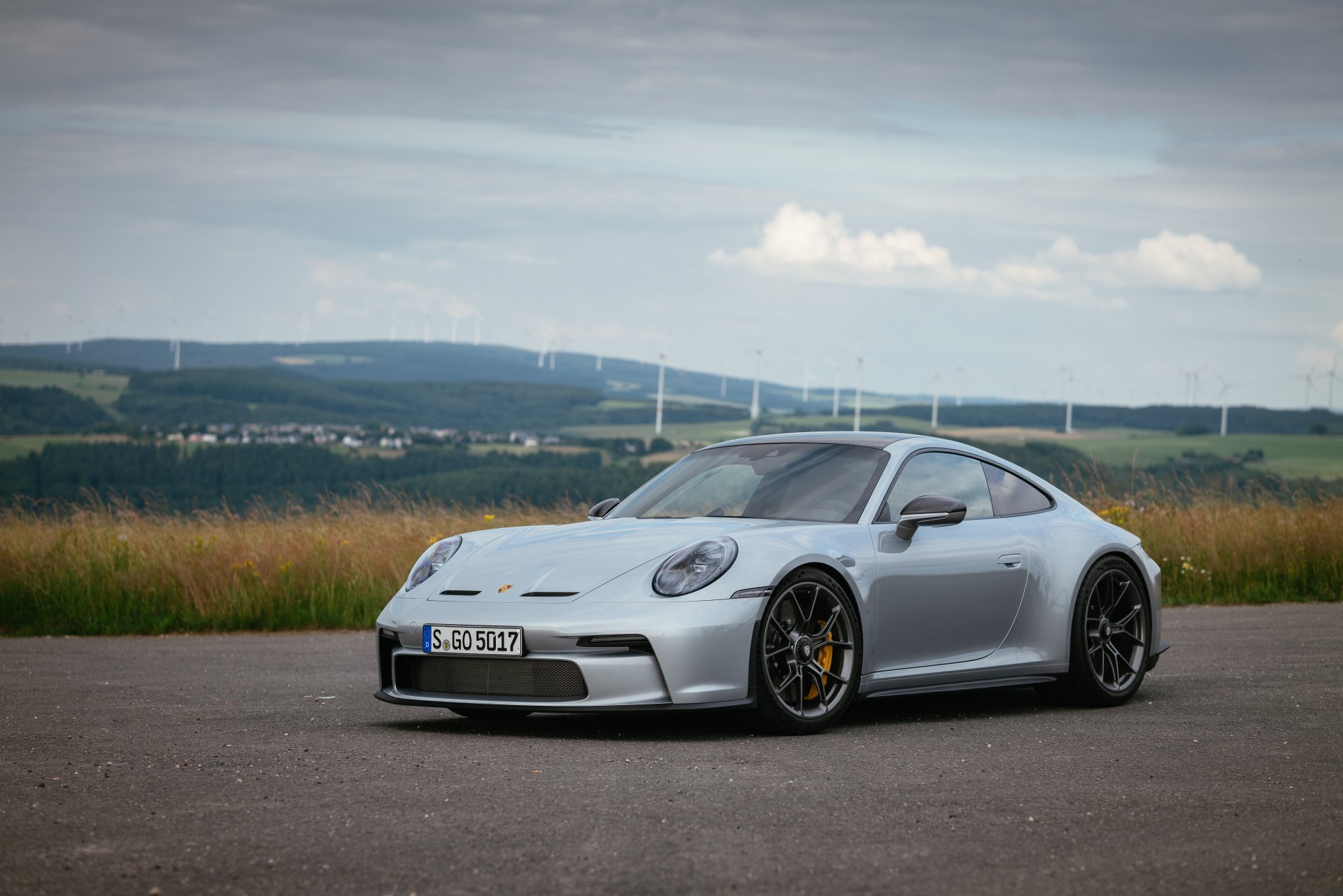 Porsche 992 gt3 touring