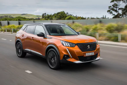  Orange 2020 Peugeot 2008 GT