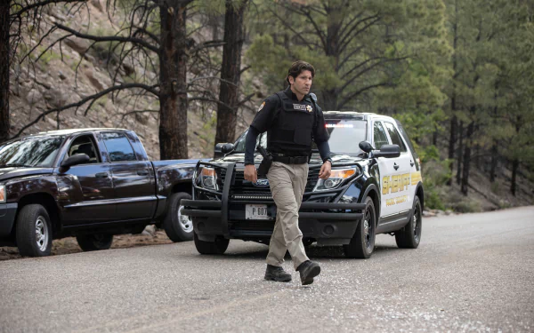 Ethan Sawyer Jon Bernthal movie Those Who Wish Me Dead HD Desktop Wallpaper | Background Image