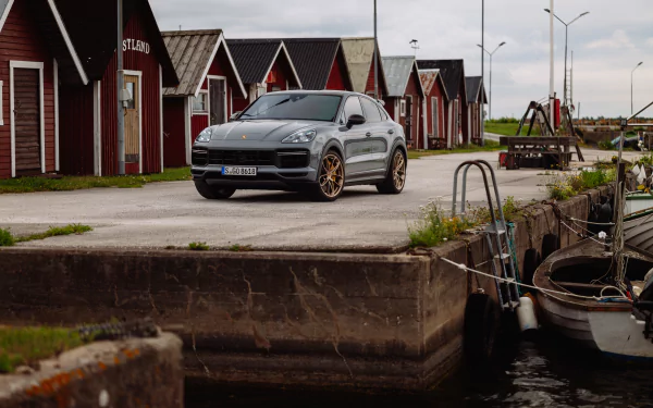  2021 Porsche Cayenne Turbo GT