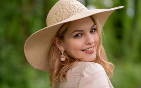 hat woman model HD Desktop Wallpaper | Background Image
