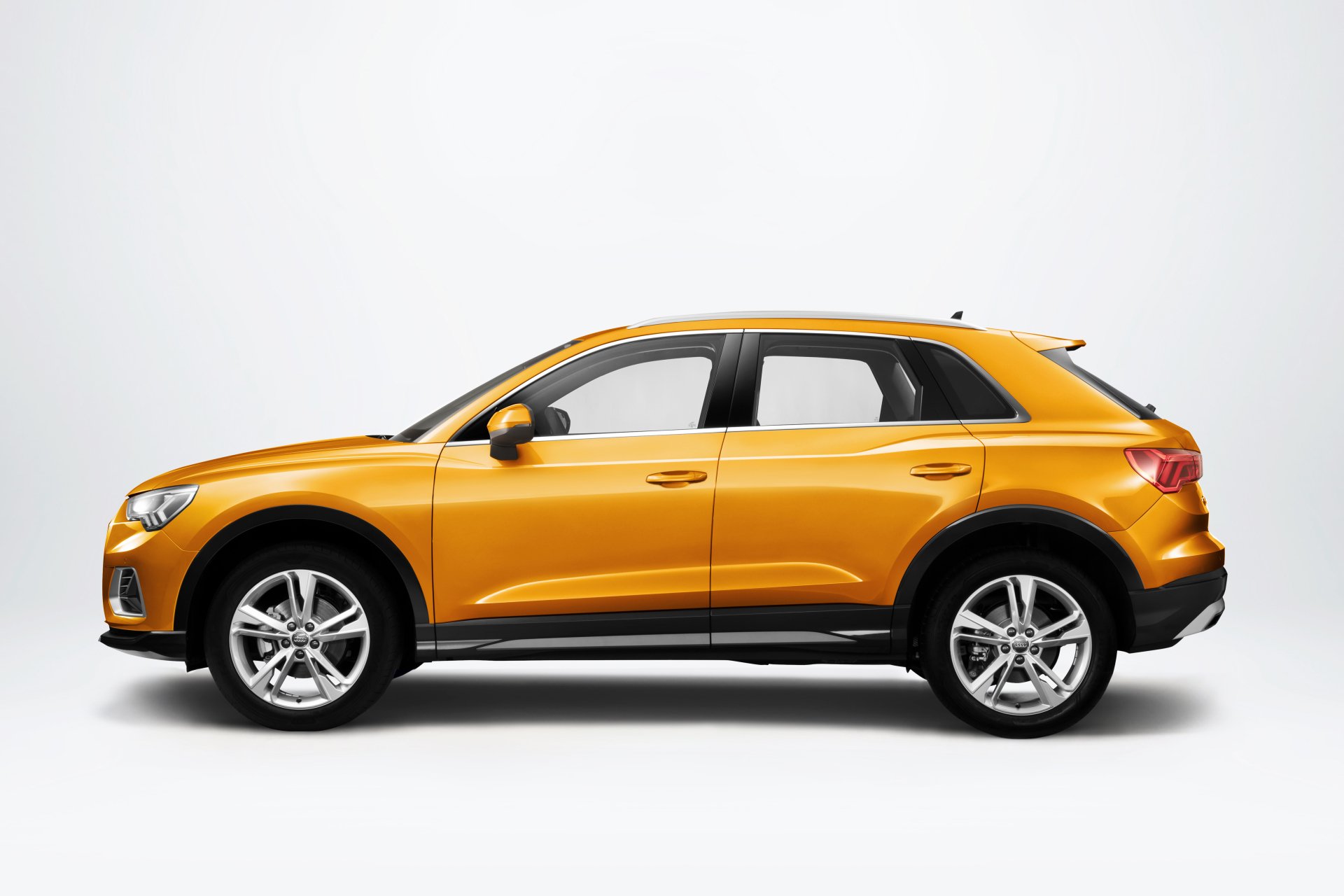 Download SUV Audi Q3 Vehicle Audi Q3 35 TFSI 4k Ultra HD Wallpaper
