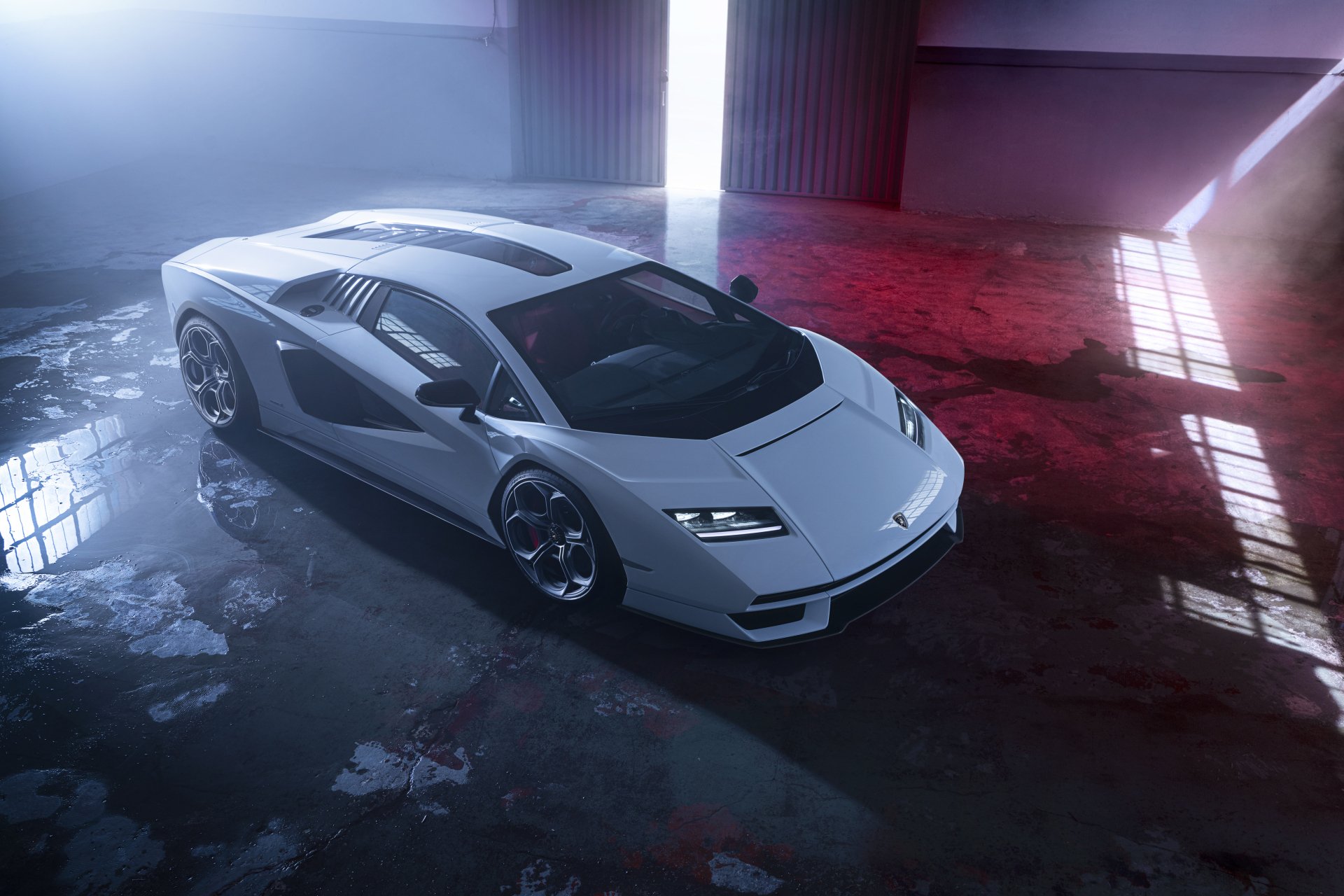 Download Vehicle Lamborghini Countach LPI 800-4 4k Ultra HD Wallpaper