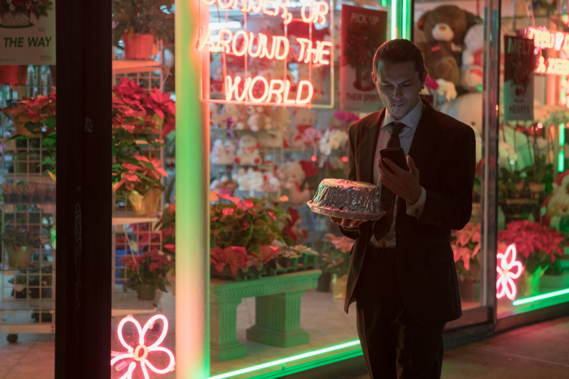 Download Shiloh Fernandez Movie The Birthday Cake HD Wallpaper