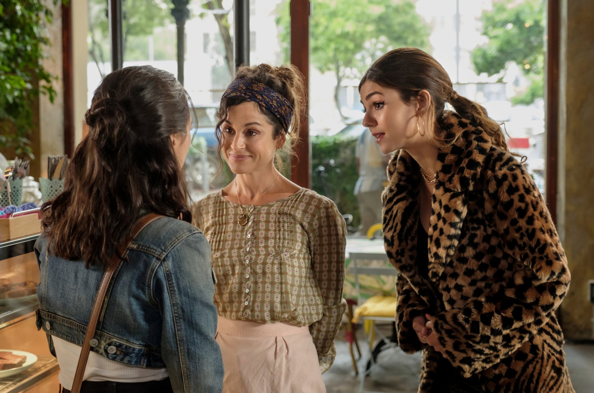 Download Victoria Justice Movie Afterlife Of The Party HD Wallpaper