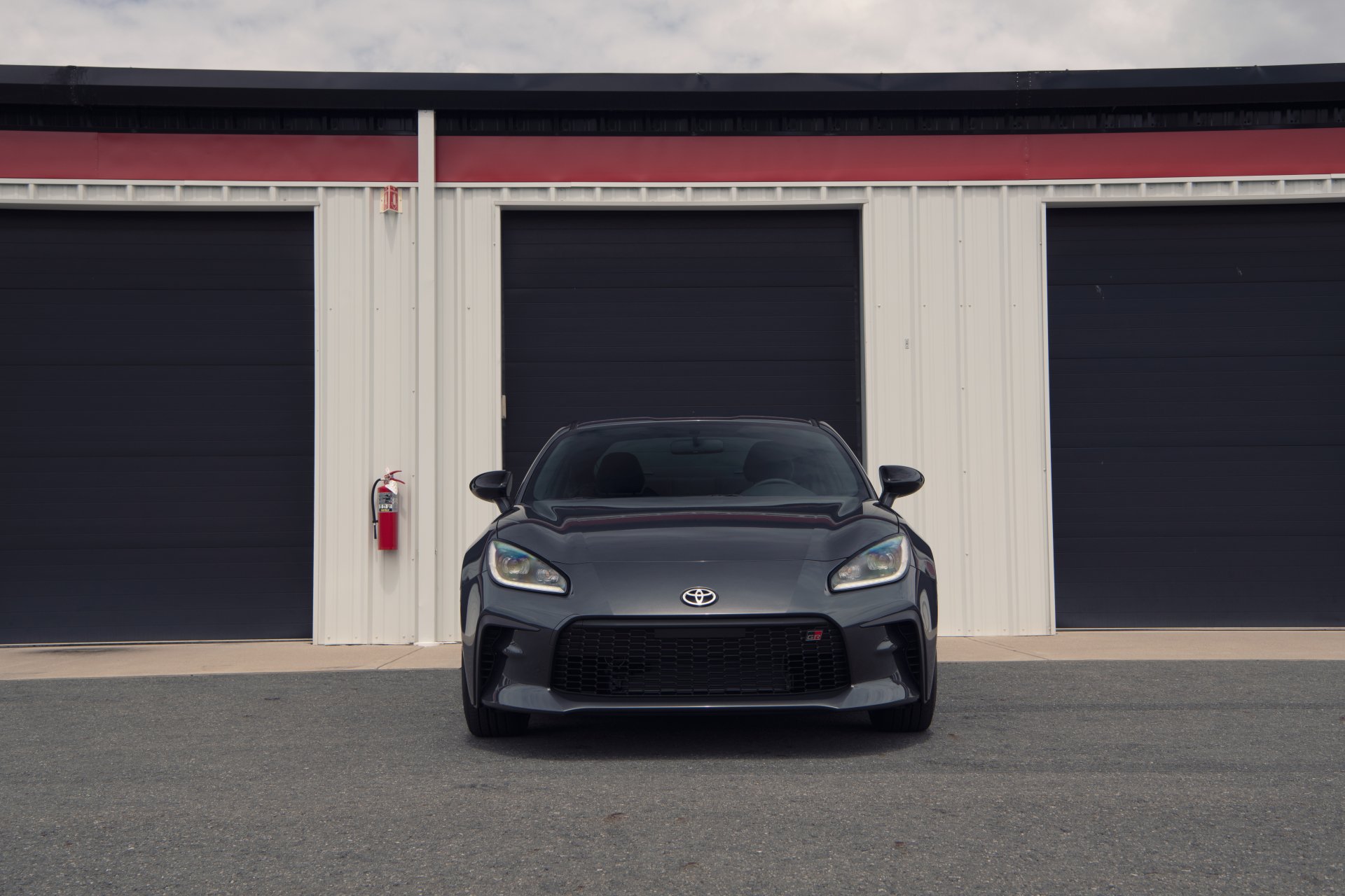 Download Vehicle Toyota GR 86 8k Ultra HD Wallpaper