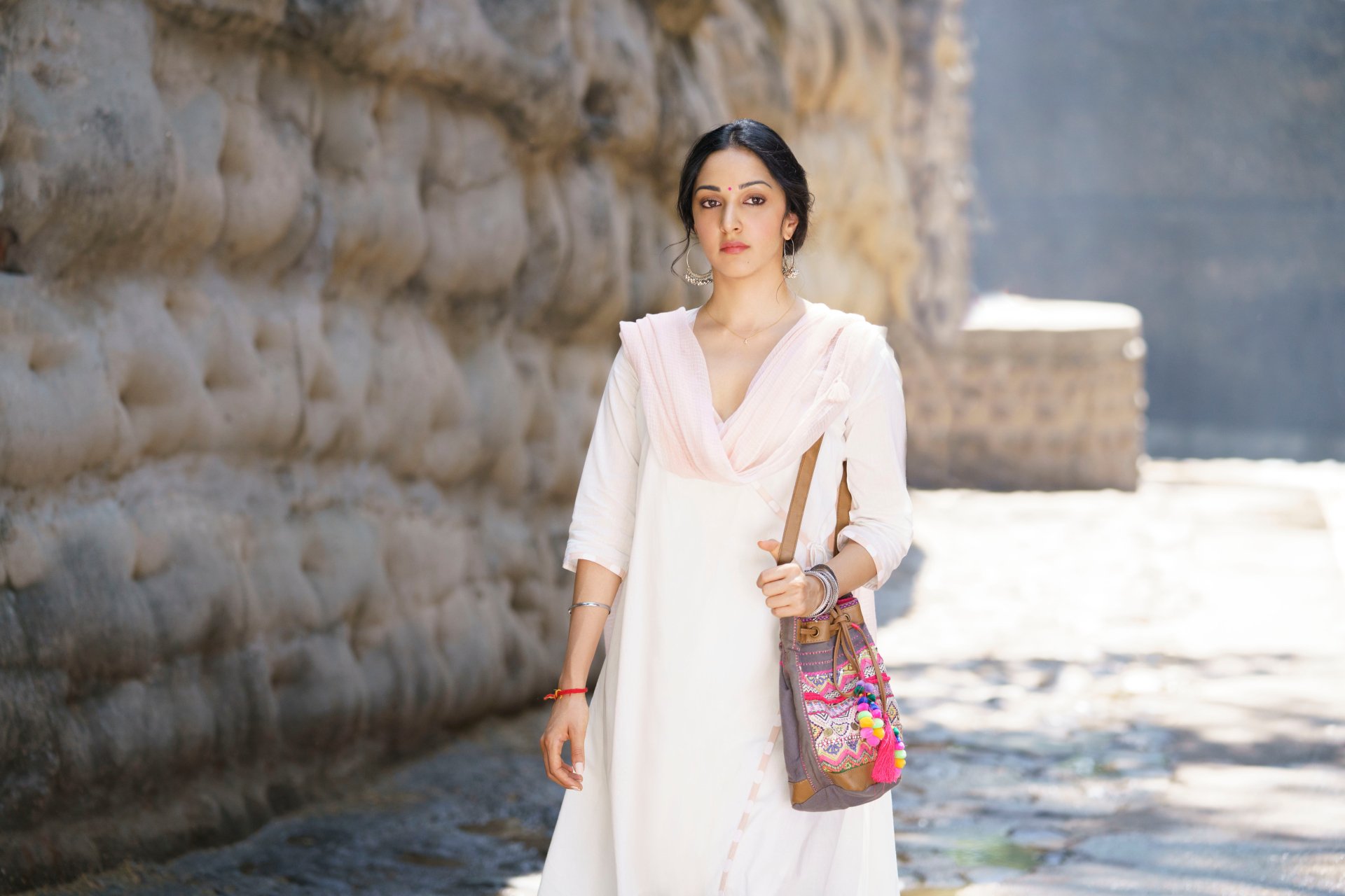 Download Kiara Advani Movie Shershaah 4k Ultra HD Wallpaper