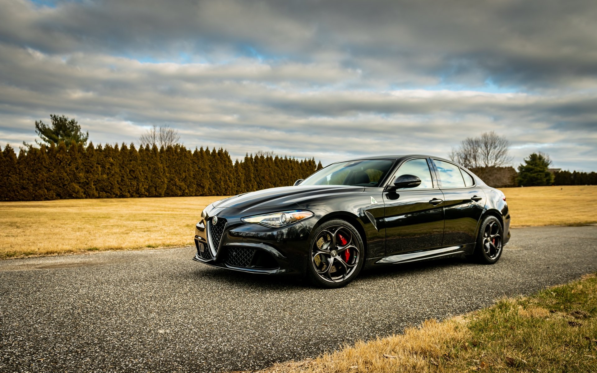 Alfa Romeo Giulia Quadrifoglio 4k Ultra HD Duvar kağıdı Arka plan Alfa Romeo Giulia Quadrifoglio 4k Ultra HD Duvar kağıdı Arka plan