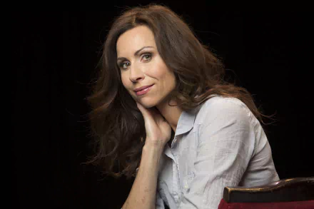 actress American Celebrity Minnie Driver HD Desktop Wallpaper | Background Image
