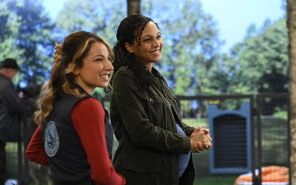 Vanessa Lengies TV Show Turner & Hooch HD Desktop Wallpaper | Background Image