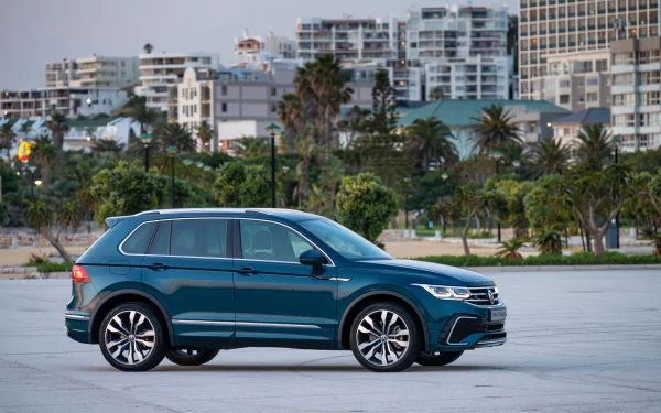  Blue 2021 Volkswagen Tiguan R-Line