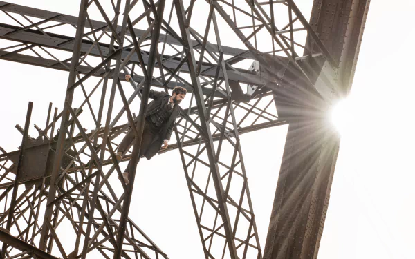 Romain Duris movie Eiffel Tower HD Desktop Wallpaper | Background Image