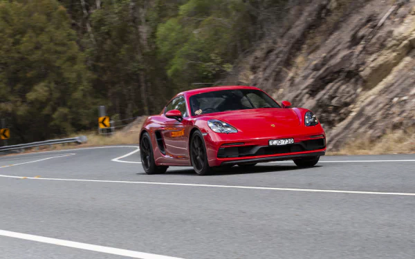  Red Porsche 718 Cayman GTS 4.0 MT (982C)