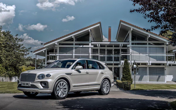  Grey Bentley Bentayga Hybrid "First Edition"