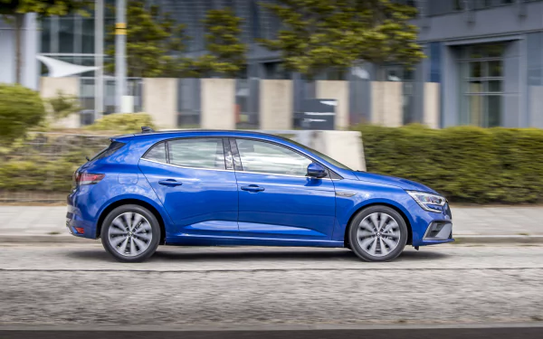  Blue Renault Mégane E-TECH Plug-in Hybrid R.S. Line