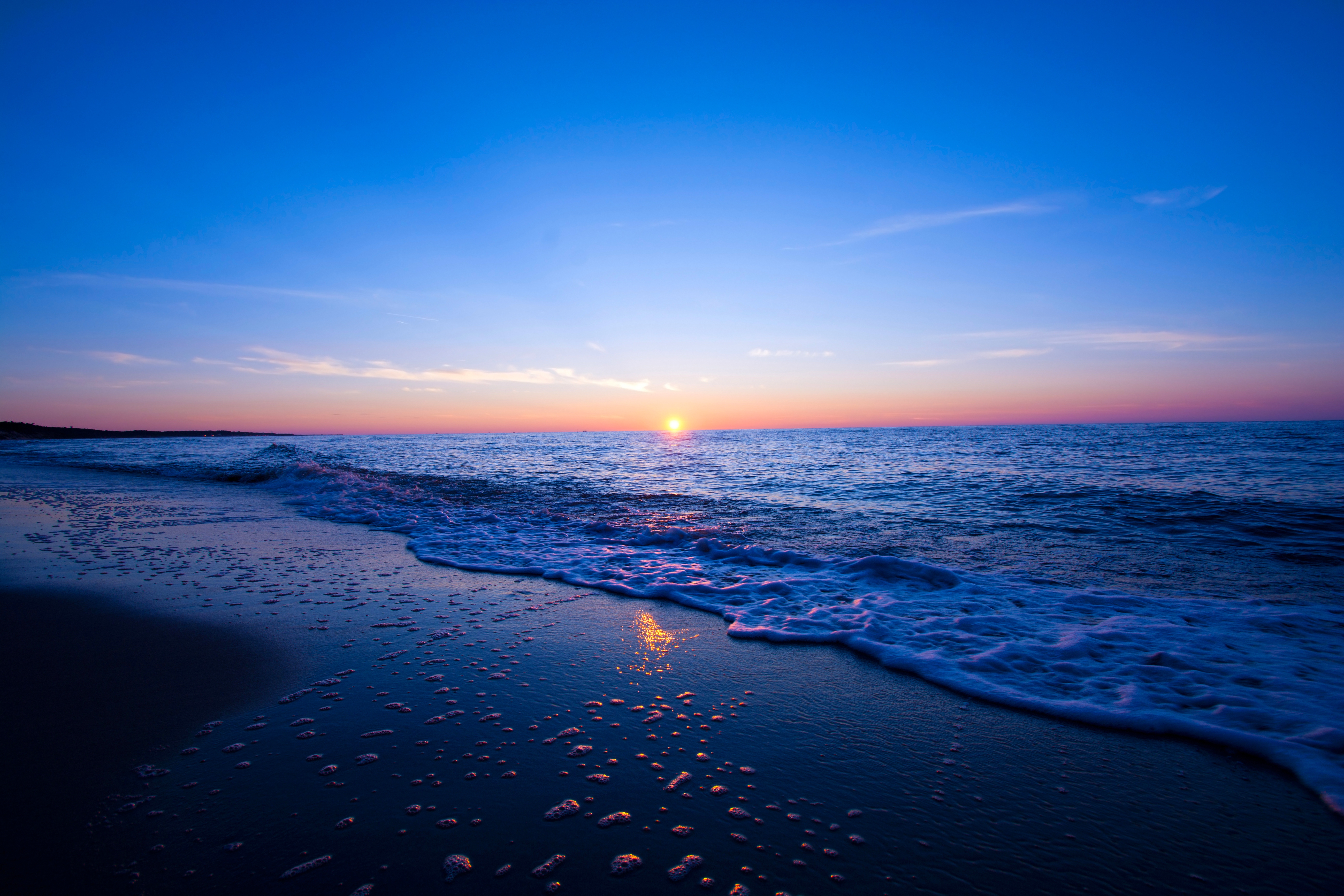 О море море. Синяя вечность. Фото закат на море хорошего качества. Обои море закат. Океан закат обои.