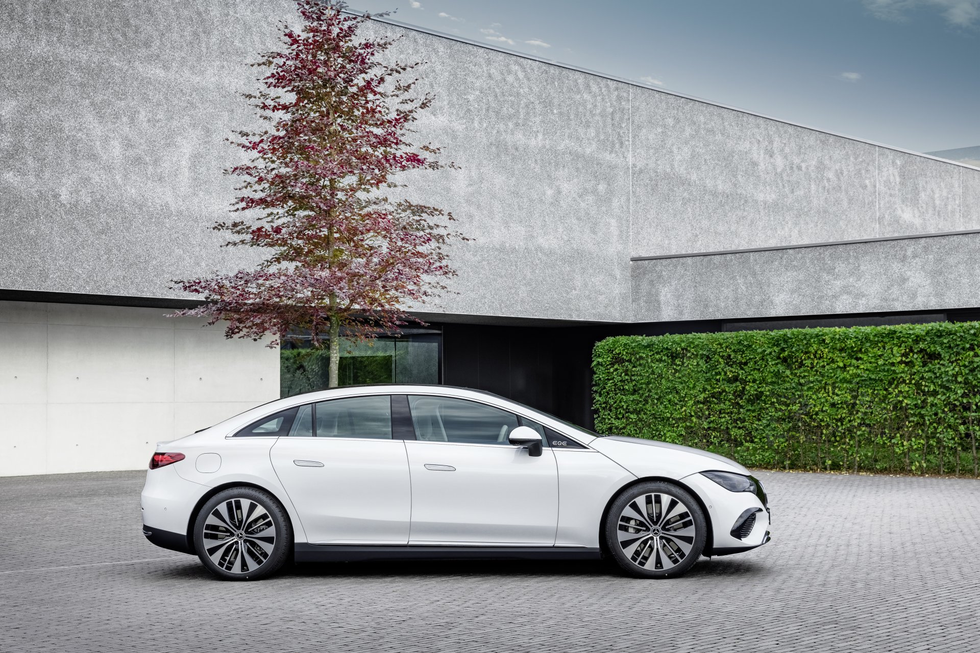 Download Electric Car Mercedes-Benz EQE 350 Vehicle Mercedes-Benz E 350 4k Ultra HD Wallpaper