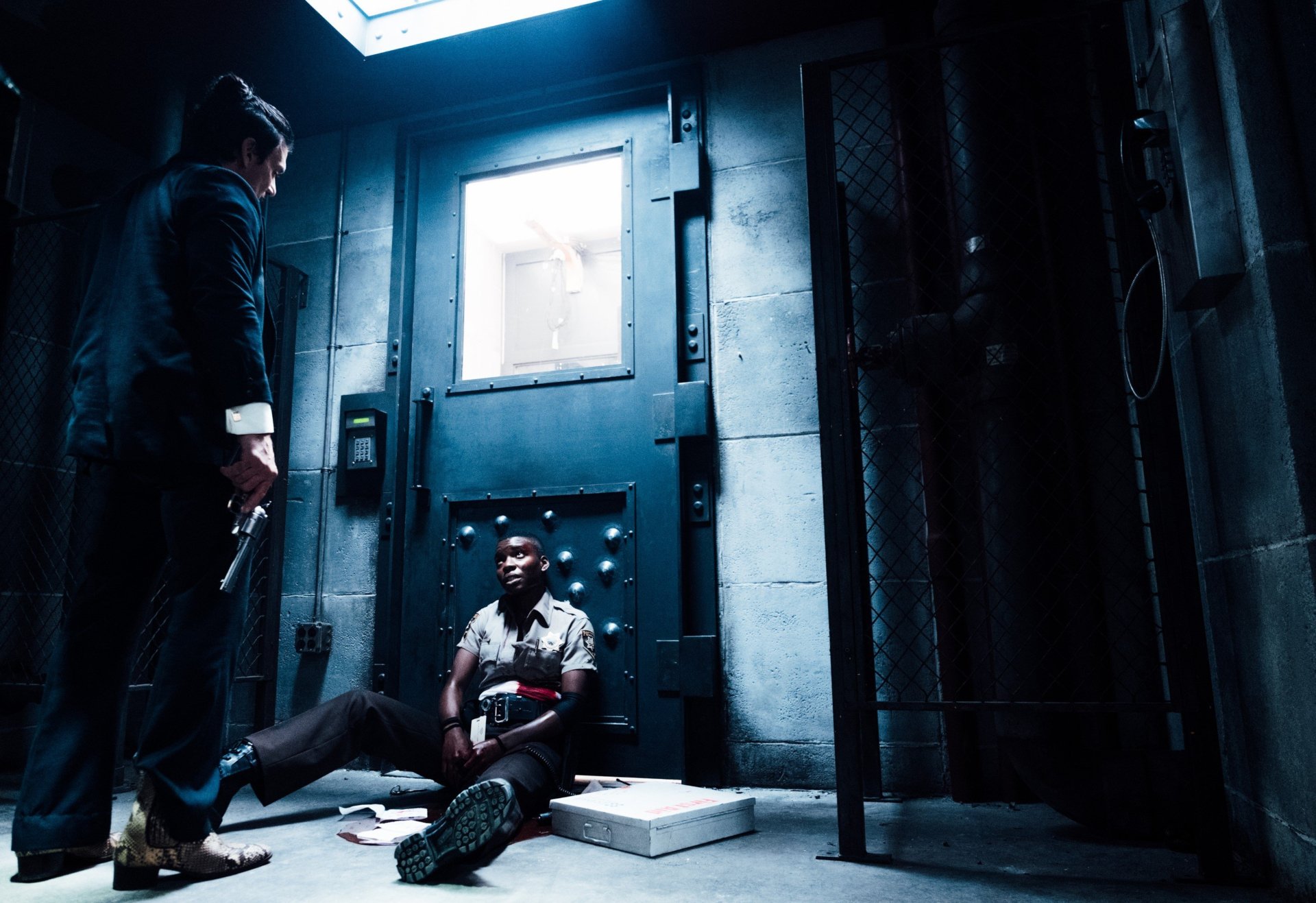 Download Alexis Louder Frank Grillo Movie Copshop HD Wallpaper