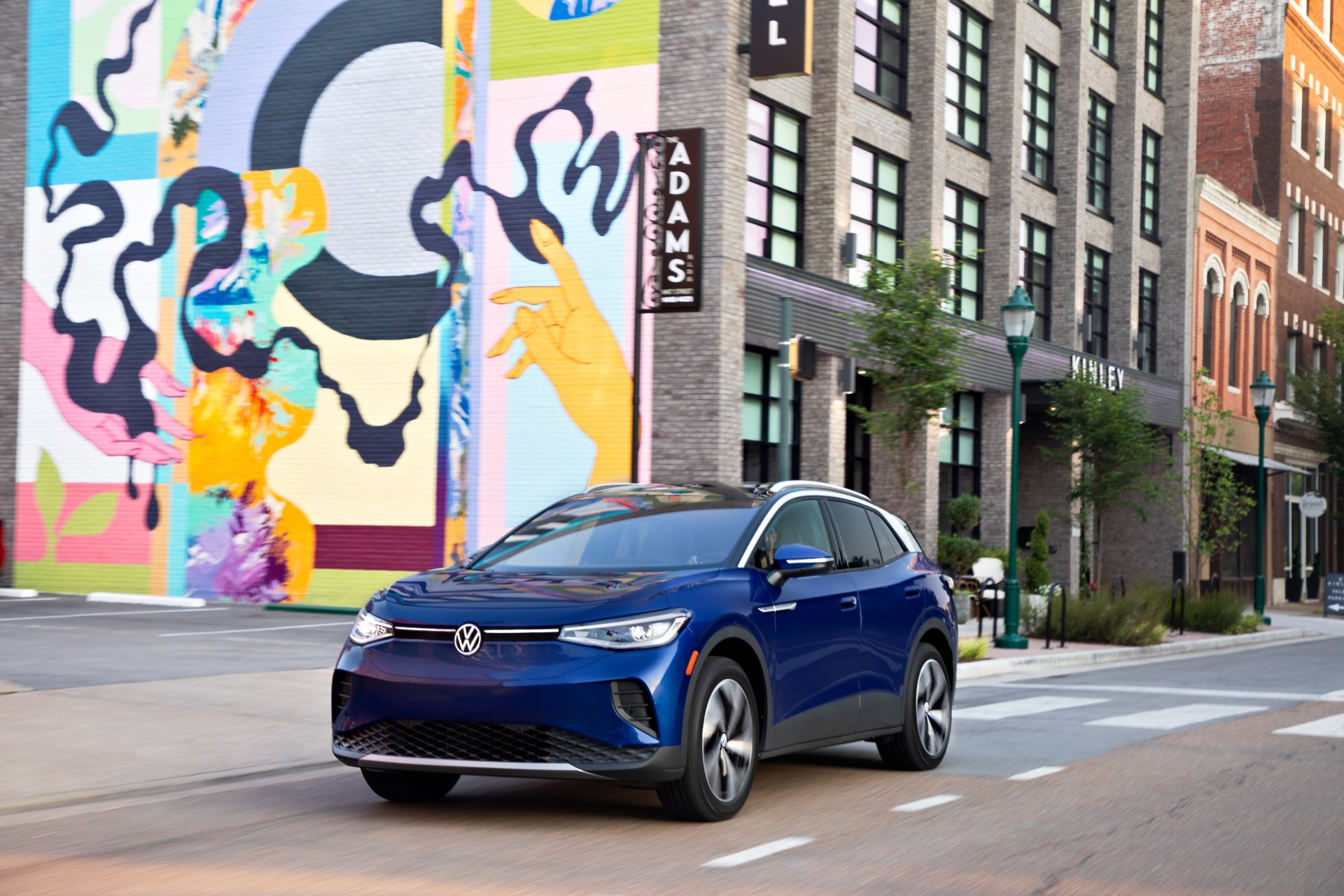 Download Electric Car Compact Car Volkswagen ID.4 AWD Pro S Vehicle Volkswagen ID.4 4k Ultra HD Wallpaper