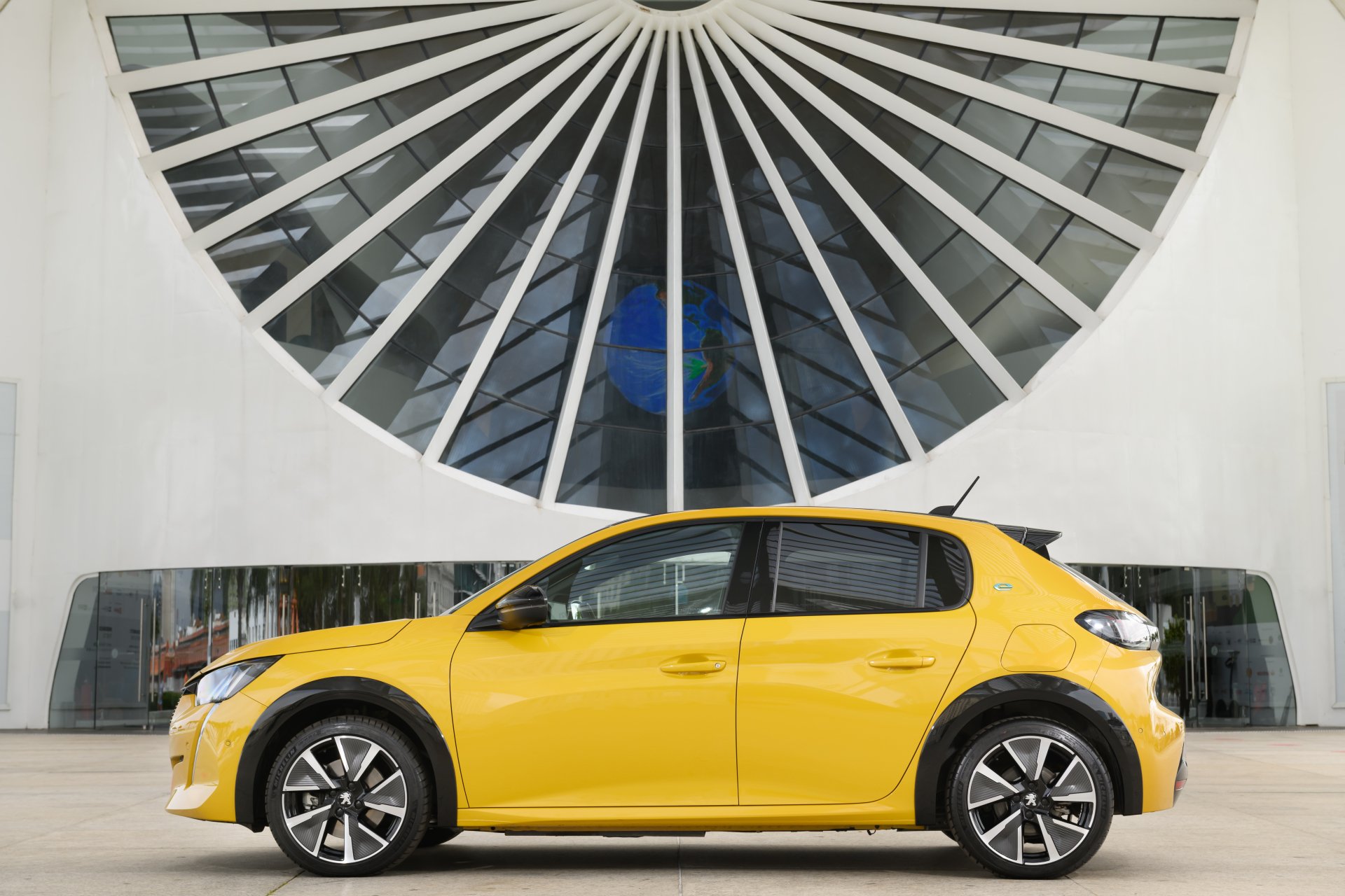 Download Supermini Electric Car Vehicle Peugeot E-208 GT 4k Ultra HD Wallpaper