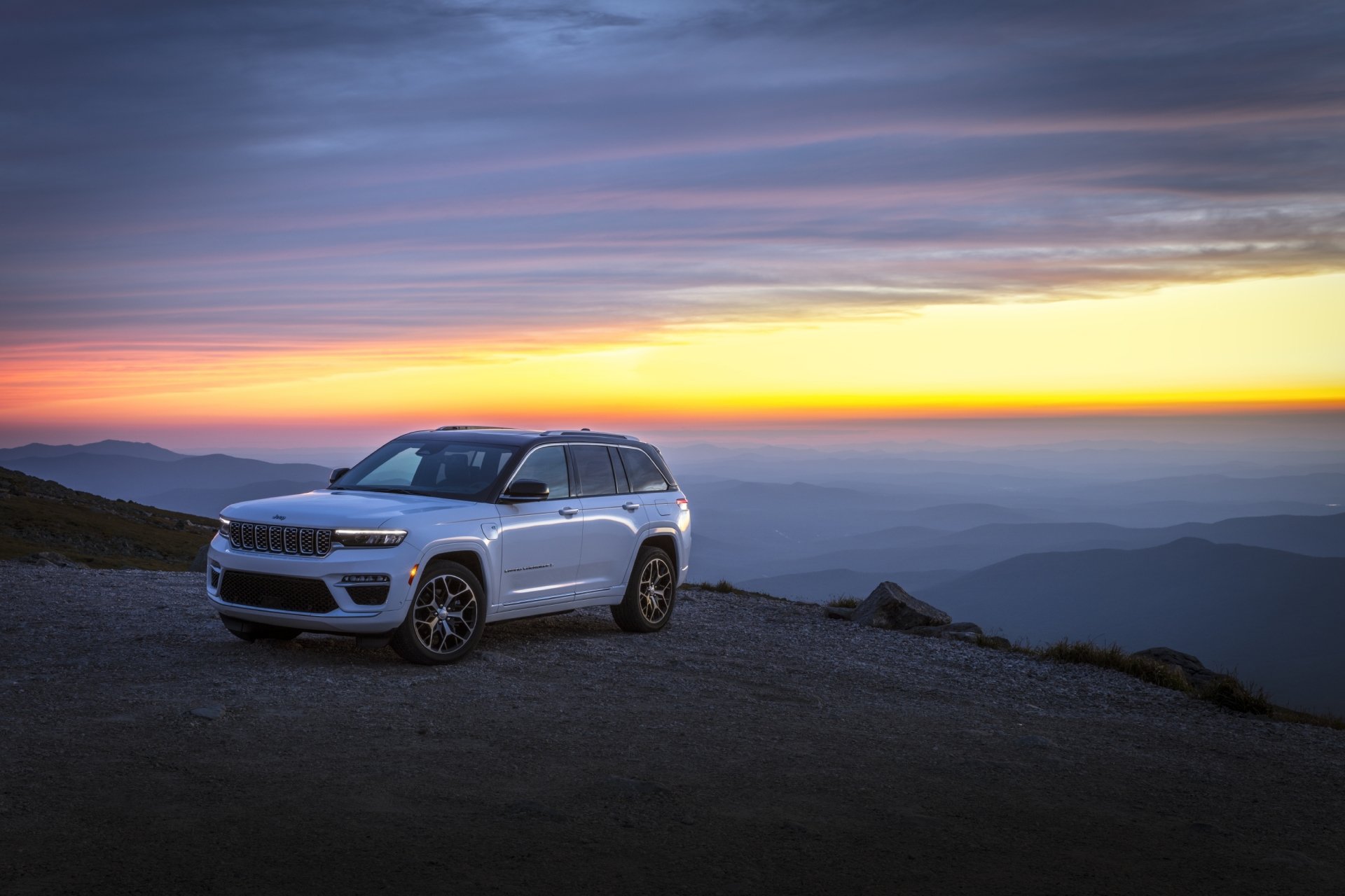 Download SUV Jeep Grand Cherokee Summit Reserve Vehicle Jeep Grand Cherokee HD Wallpaper