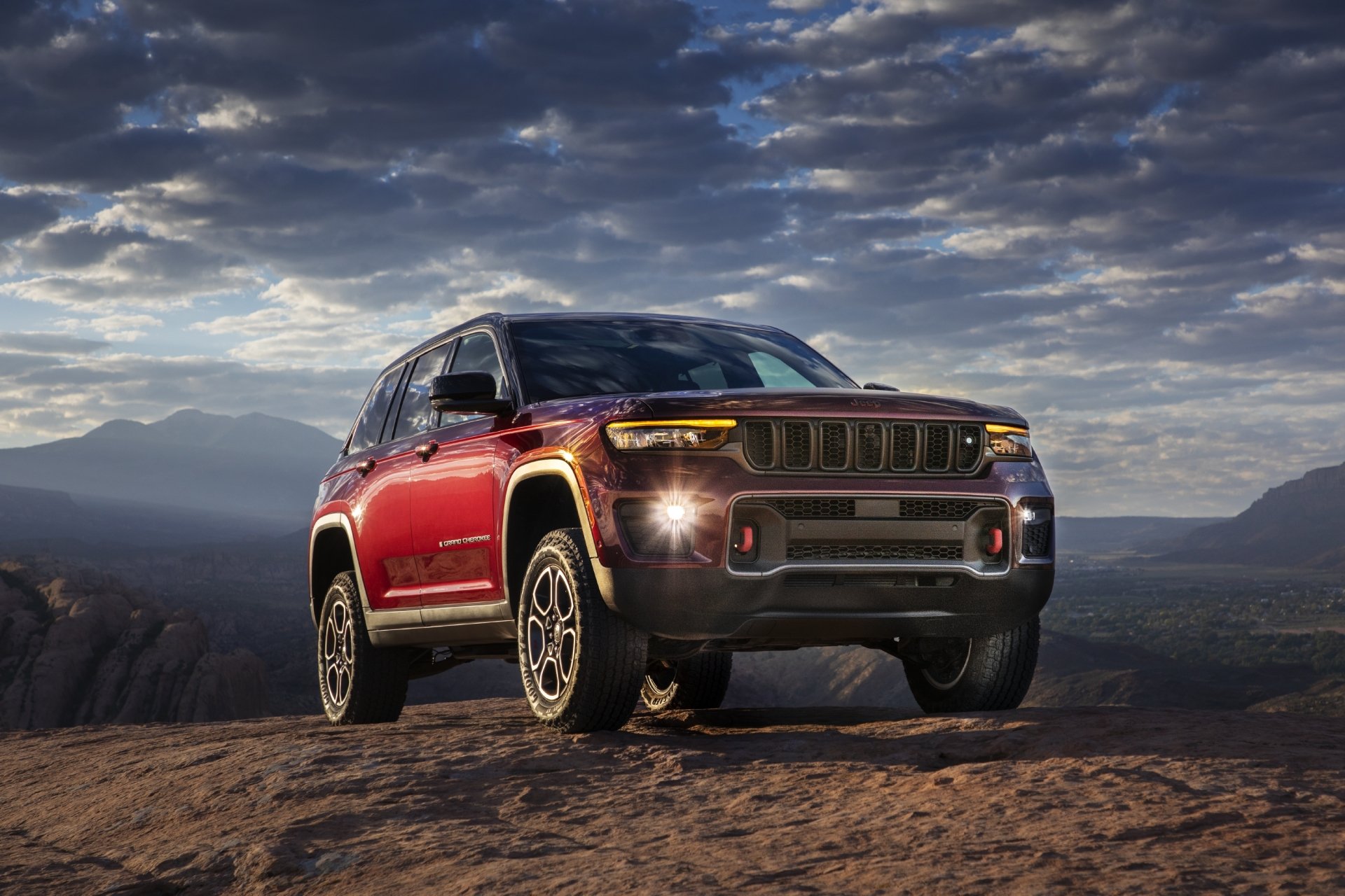 Download SUV Jeep Grand Cherokee Trailhawk Vehicle Jeep Grand Cherokee HD Wallpaper