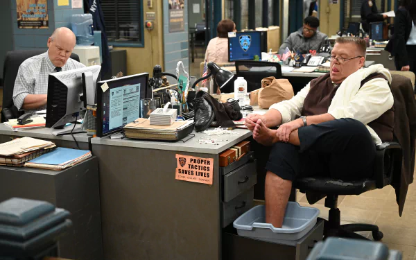 Joel McKinnon Miller TV Show Brooklyn Nine-Nine HD Desktop Wallpaper | Background Image