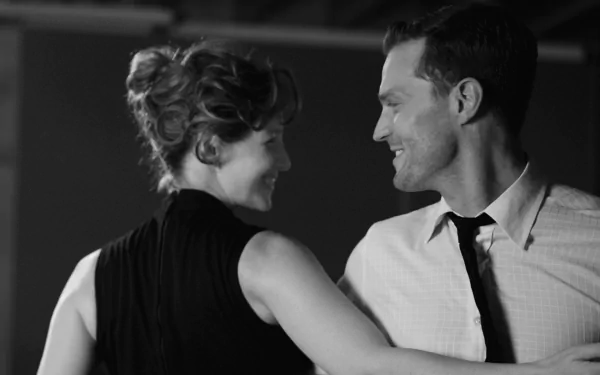 Jamie Dornan Caitriona Balfe movie Belfast HD Desktop Wallpaper | Background Image