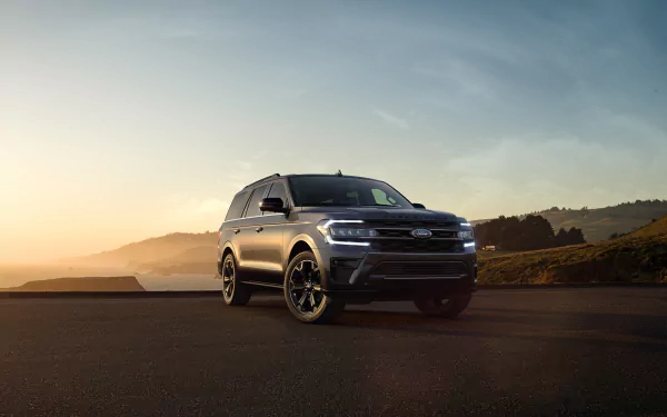 2022 Ford Expedition &quot;Stealth Edition&quot; Performance Package
