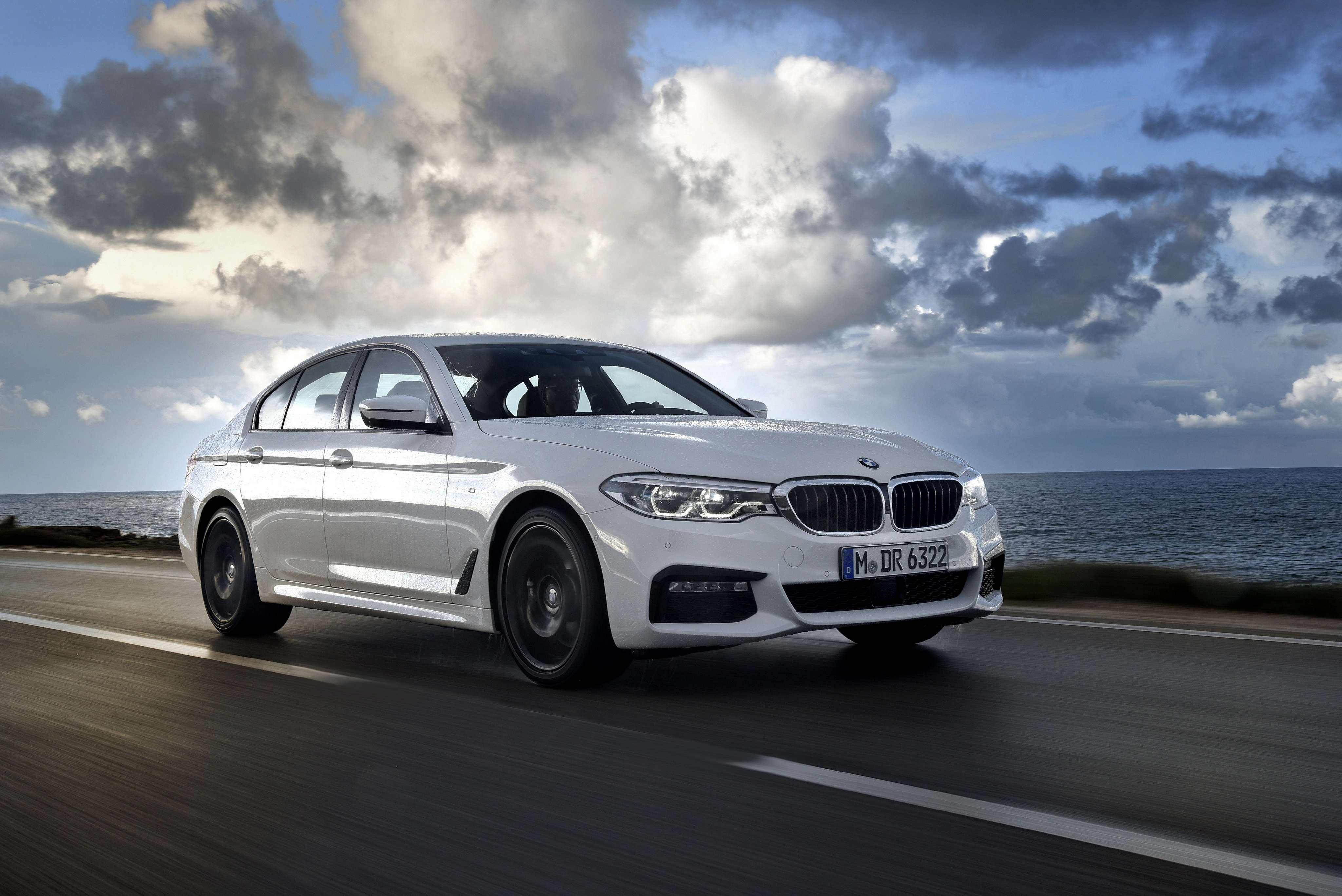 Vehicles BMW 5 Series HD Wallpaper | Background Image