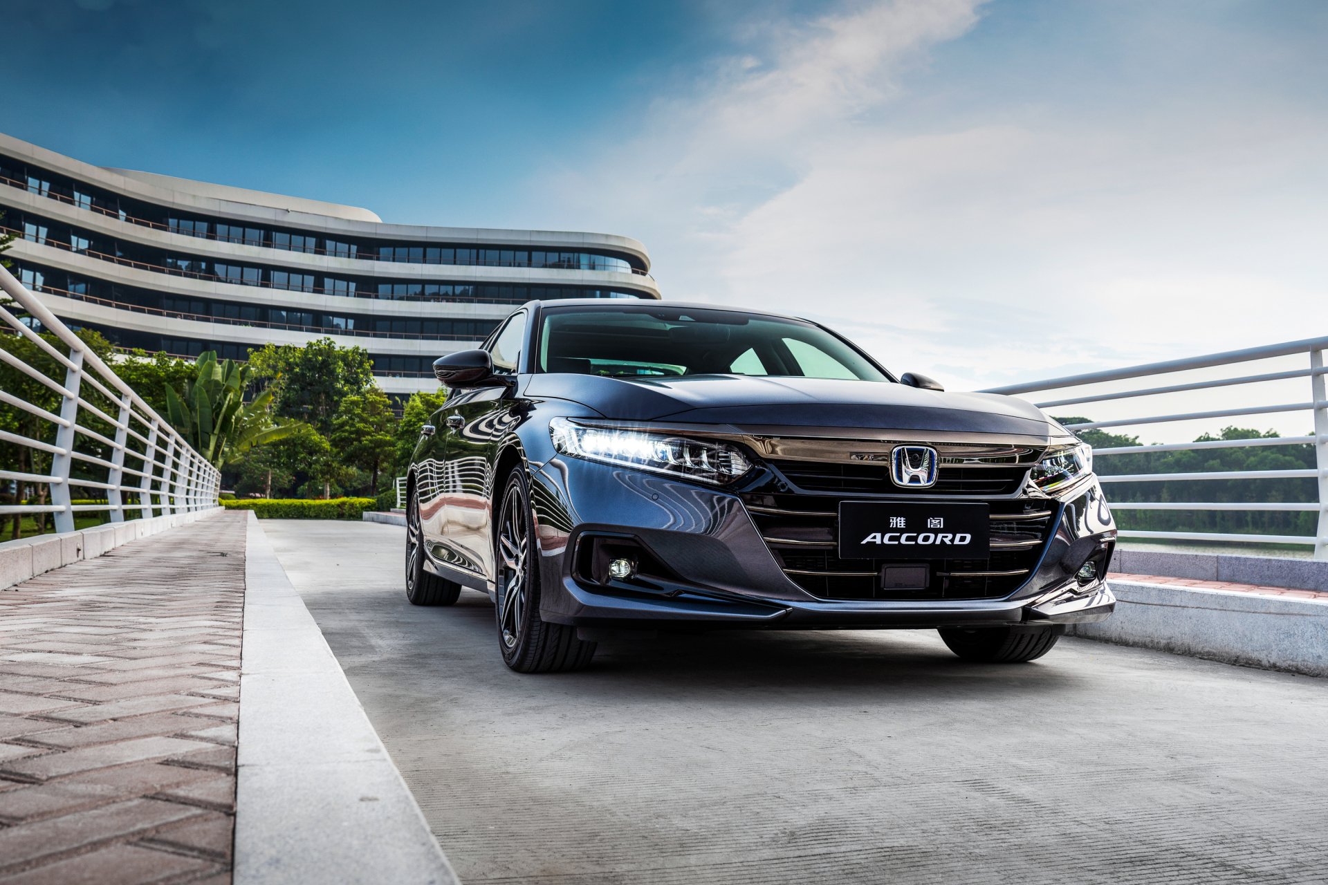 Download Vehicle Honda Accord Sport Hybrid HD Wallpaper
