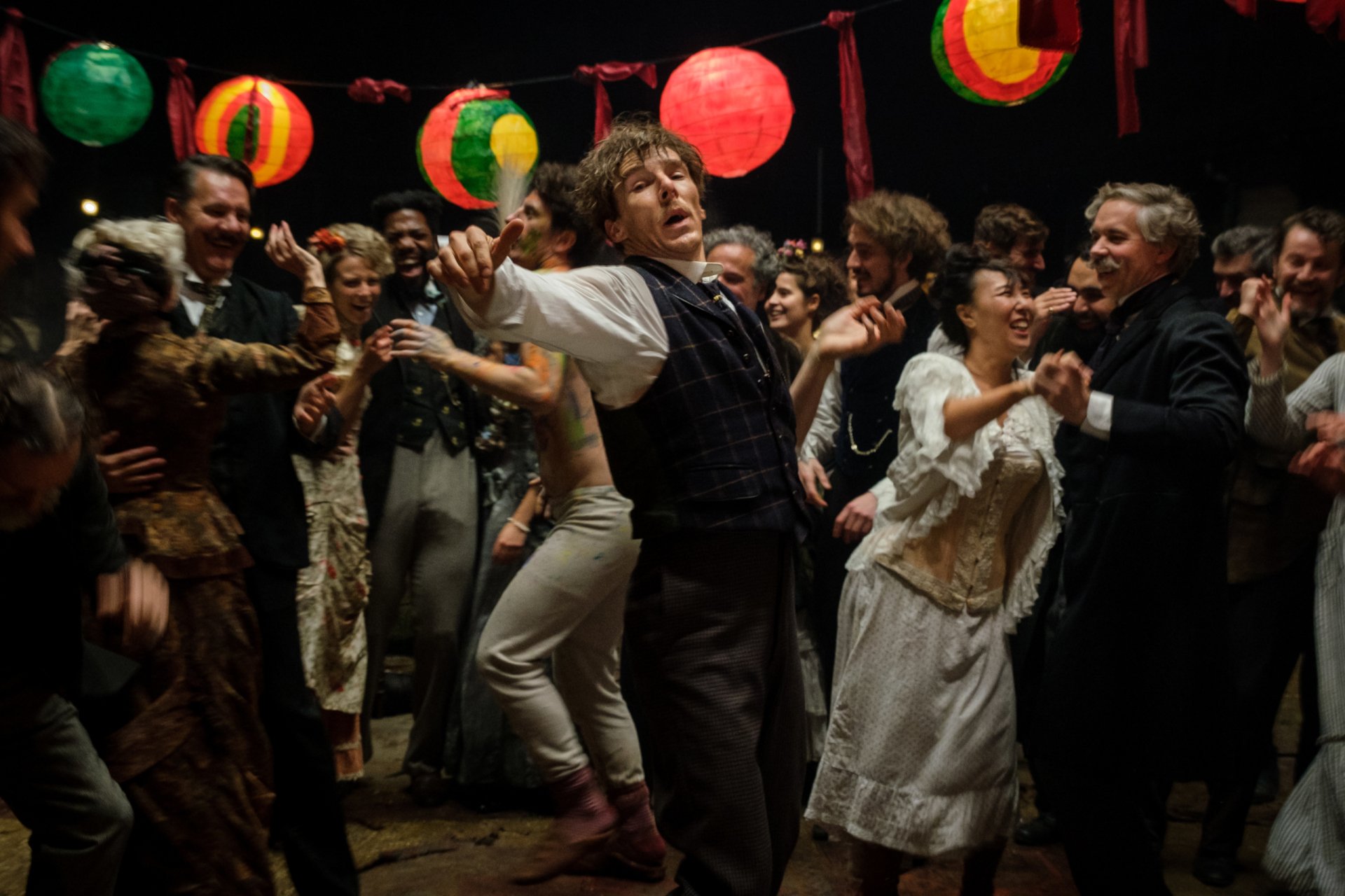 Download Benedict Cumberbatch Movie The Electrical Life Of Louis Wain HD Wallpaper