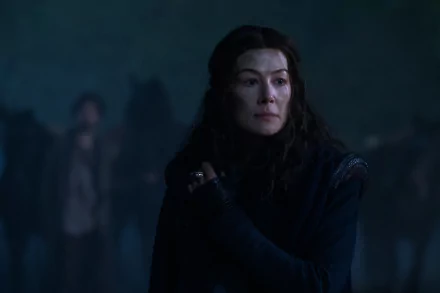 Moiraine Damodred Rosamund Pike TV Show The Wheel of Time HD Desktop Wallpaper | Background Image