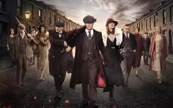 4K Ultra HD PC desktop wallpaper featuring Thomas Shelby (Cillian Murphy) and the cast of the TV show Peaky Blinders walking down a misty street.