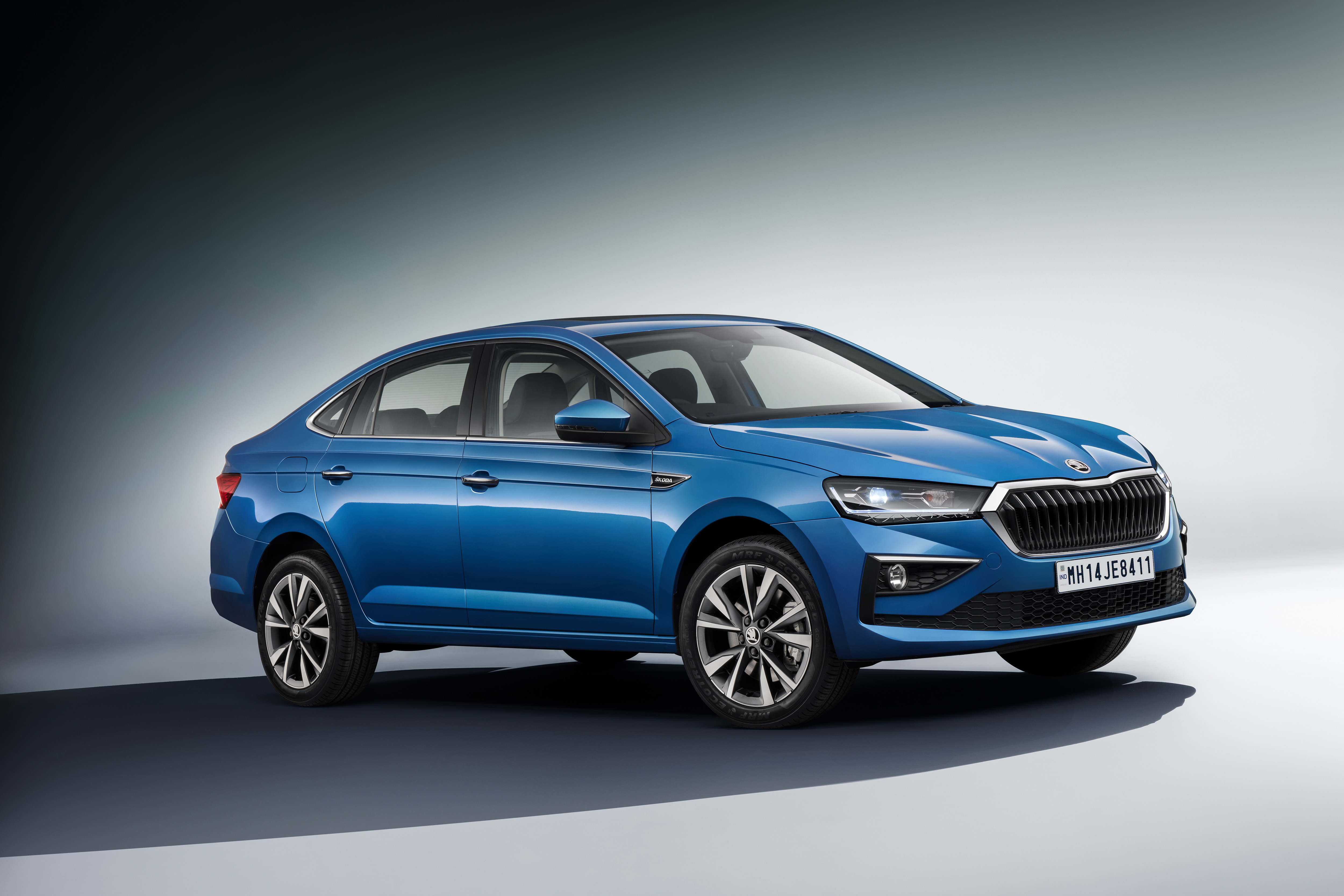 Download Vehicle Škoda Slavia 4k Ultra HD Wallpaper