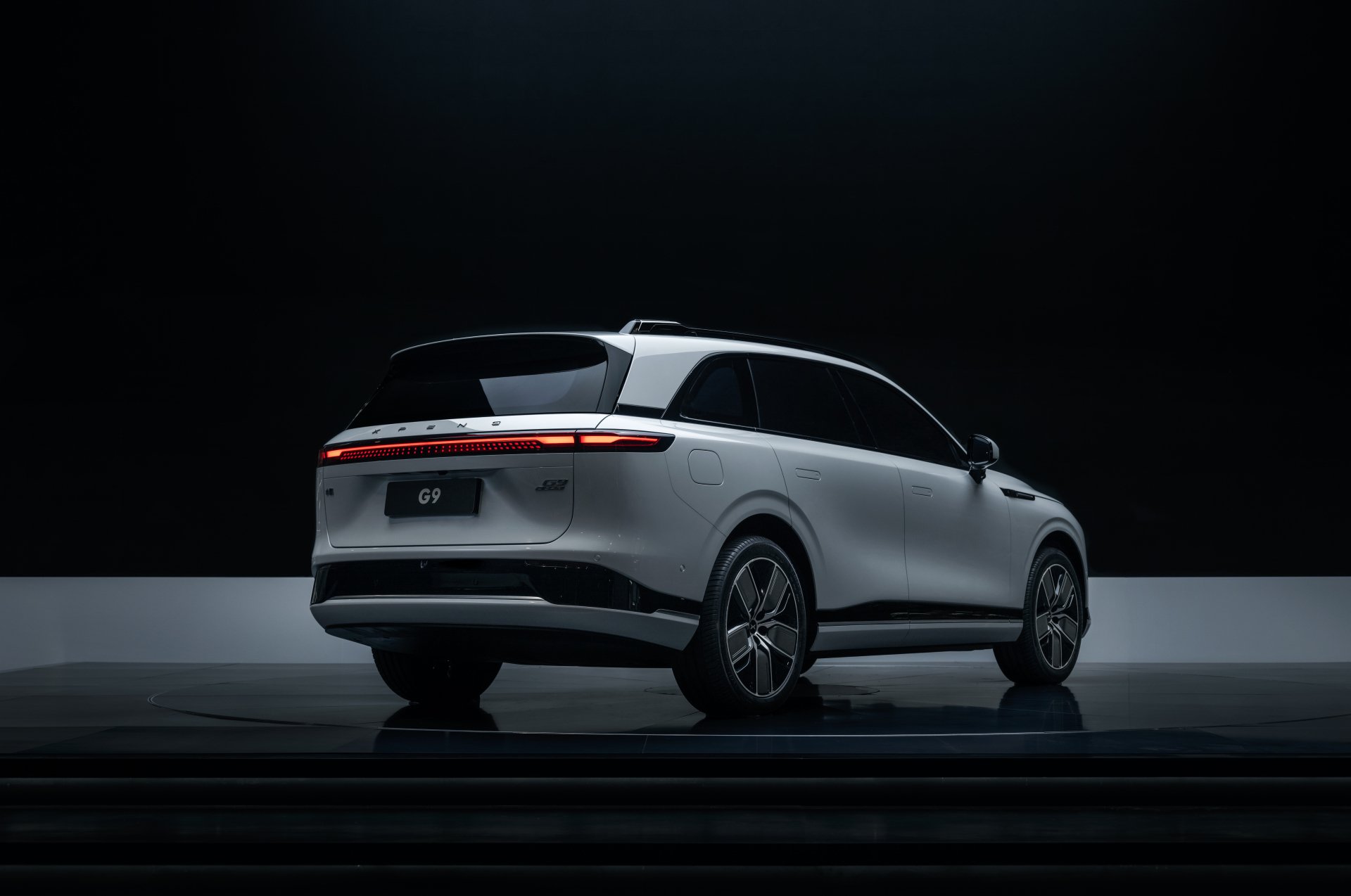 Download SUV Electric Car Vehicle Xpeng G9 4k Ultra HD Wallpaper