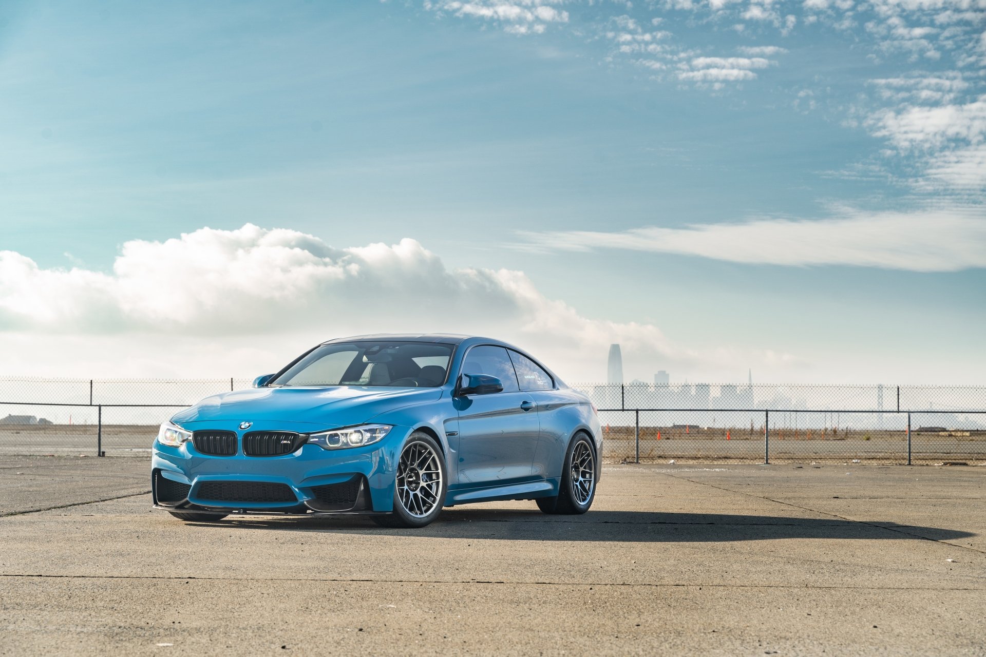 Download Vehicle BMW M4 4k Ultra HD Wallpaper