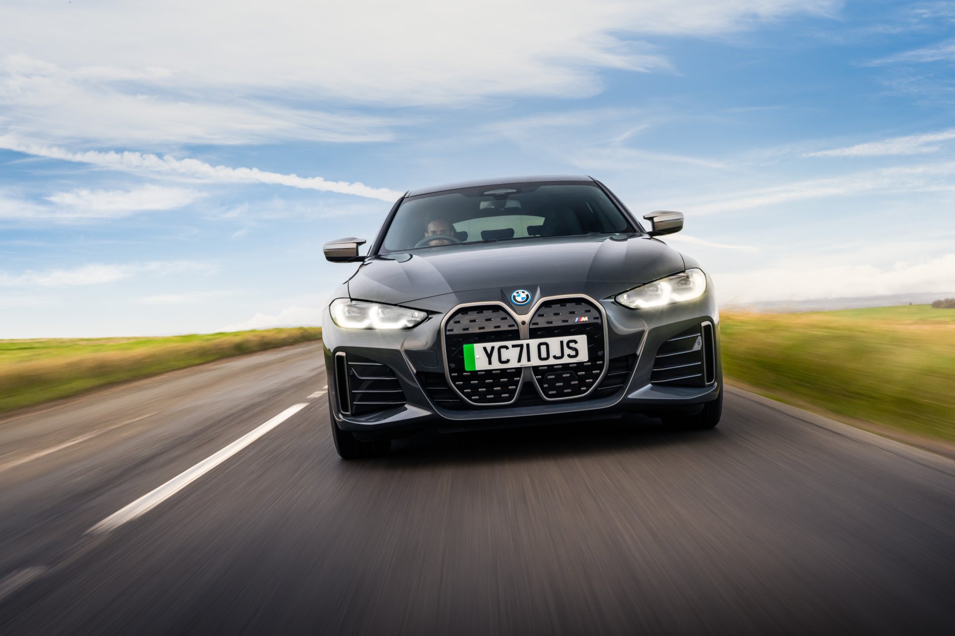 Download Vehicle BMW I4 M50 4k Ultra HD Wallpaper