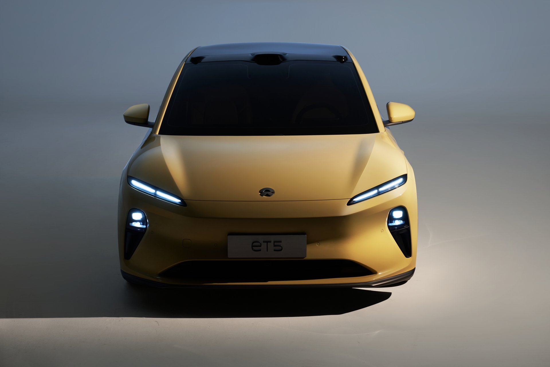 Download Electric Car Sedan Vehicle NIO ET5 HD Wallpaper