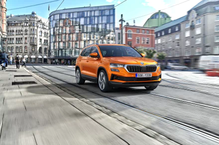 SUV vehicle Skoda Karoq 4×4 HD Desktop Wallpaper | Background Image
