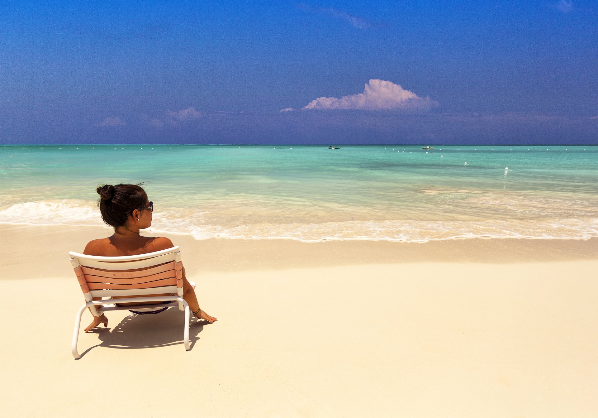 Download Beach Turks And Caicos Woman Model 4k Ultra HD Wallpaper by Tobias Lindman