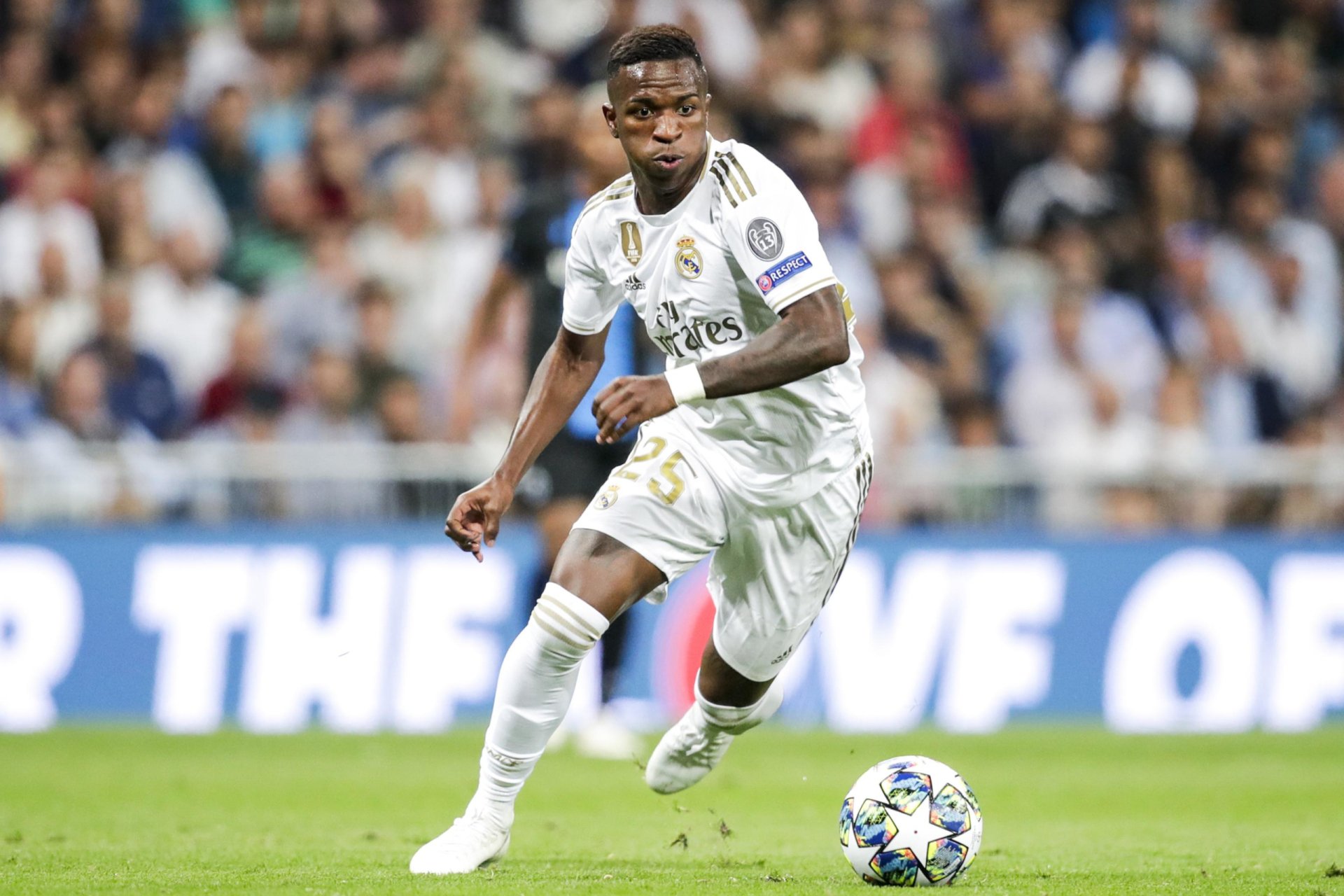 Download Vinícius Júnior Sports HD Wallpaper