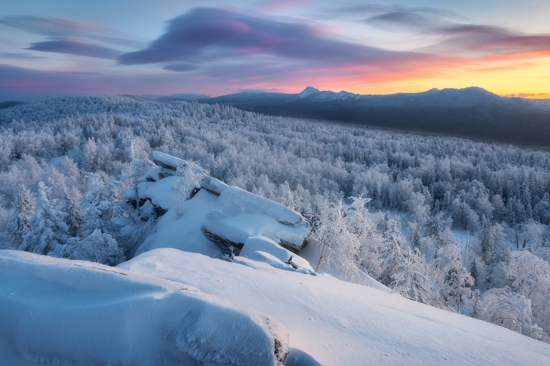 Download Landscape Snow Nature Winter HD Wallpaper | 2500x1667 ...