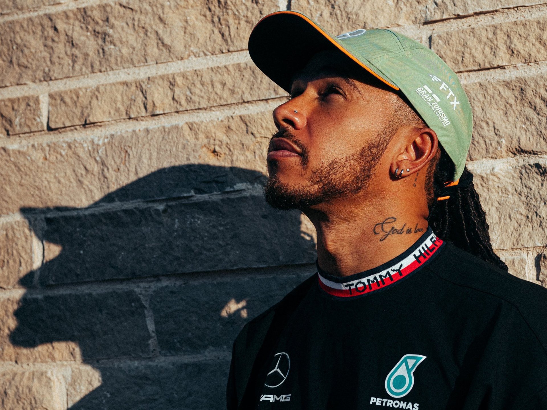 Download Lewis Hamilton Sports HD Wallpaper