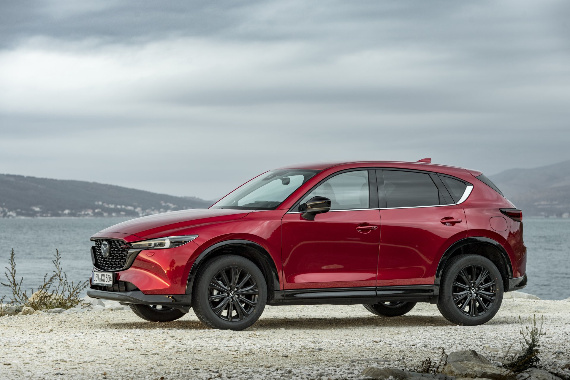 Download SUV Vehicle Mazda CX-5 Skyactiv-D 4k Ultra HD Wallpaper