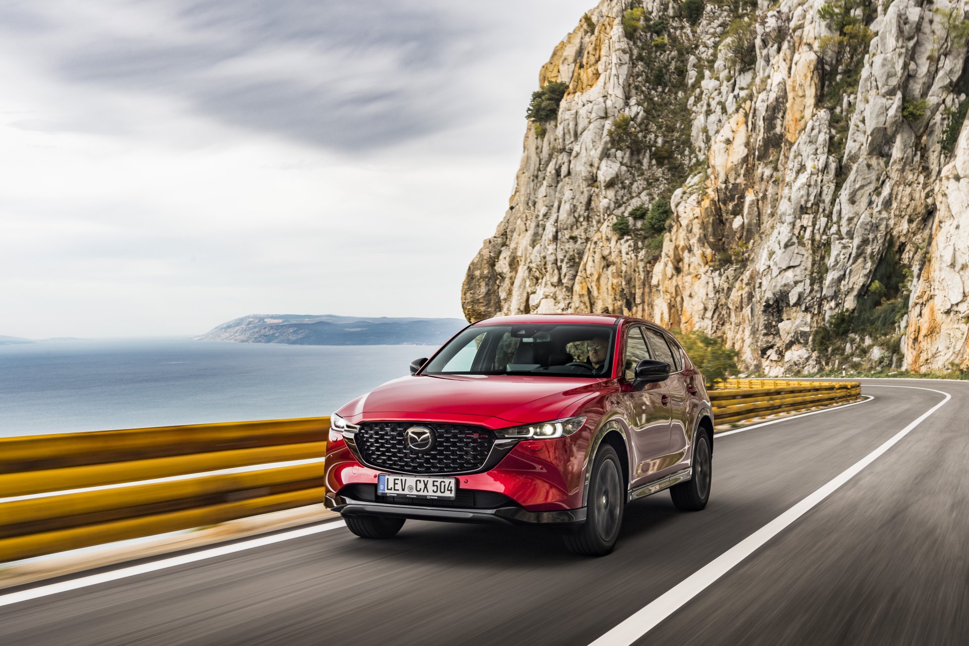 Download SUV Vehicle Mazda CX-5 Skyactiv-D 4k Ultra HD Wallpaper