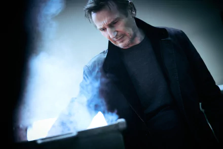 Liam Neeson movie blacklight HD Desktop Wallpaper | Background Image