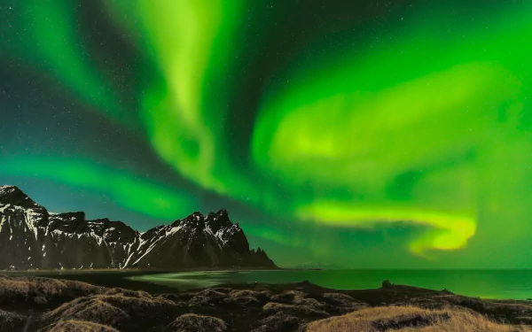 Vestrahorn Mountain Iceland nature aurora borealis HD Desktop Wallpaper | Background Image