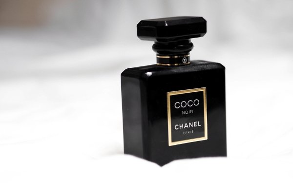 Products Chanel Perfume HD Wallpaper | Background Image